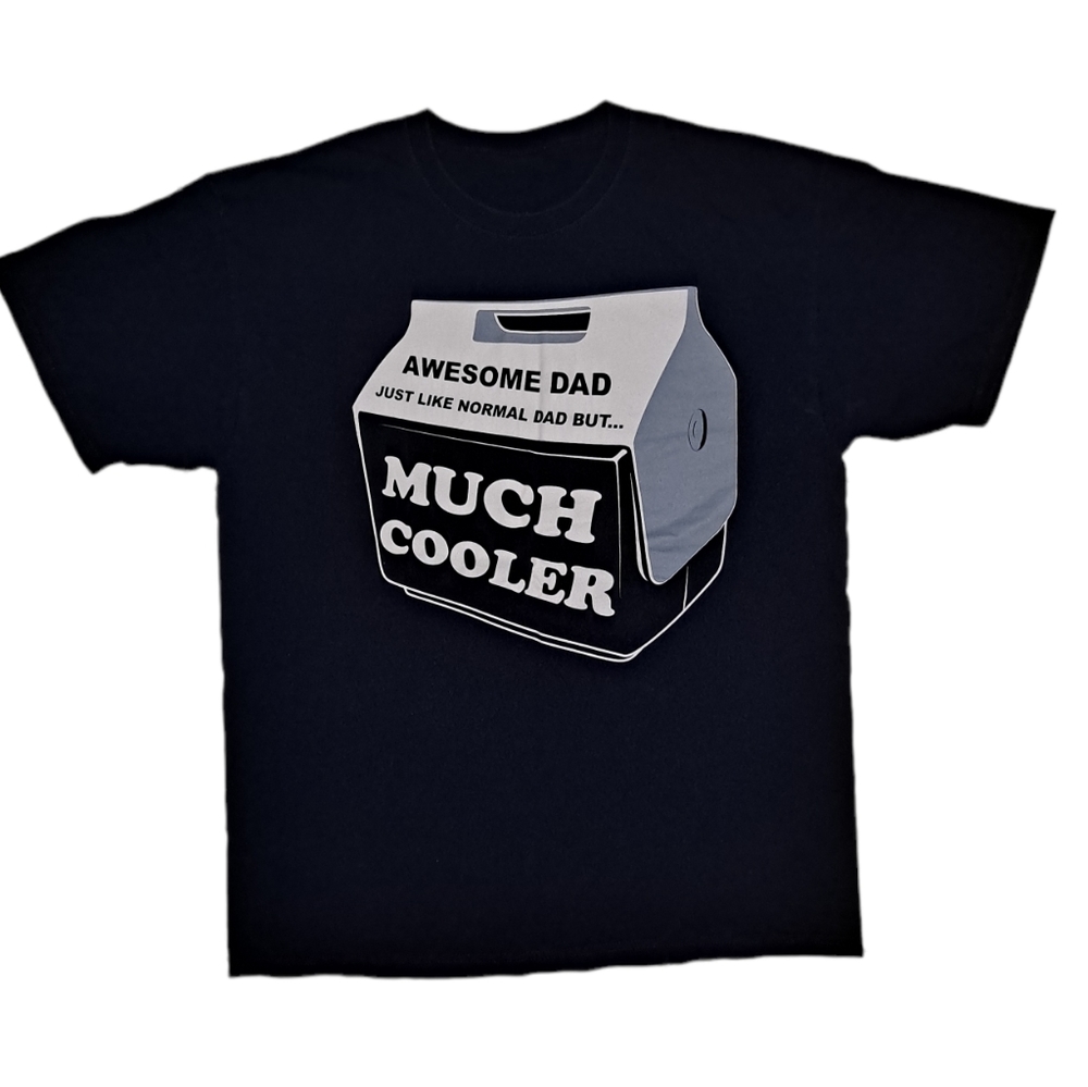 Dark blue short sleeve graphic tee shirt